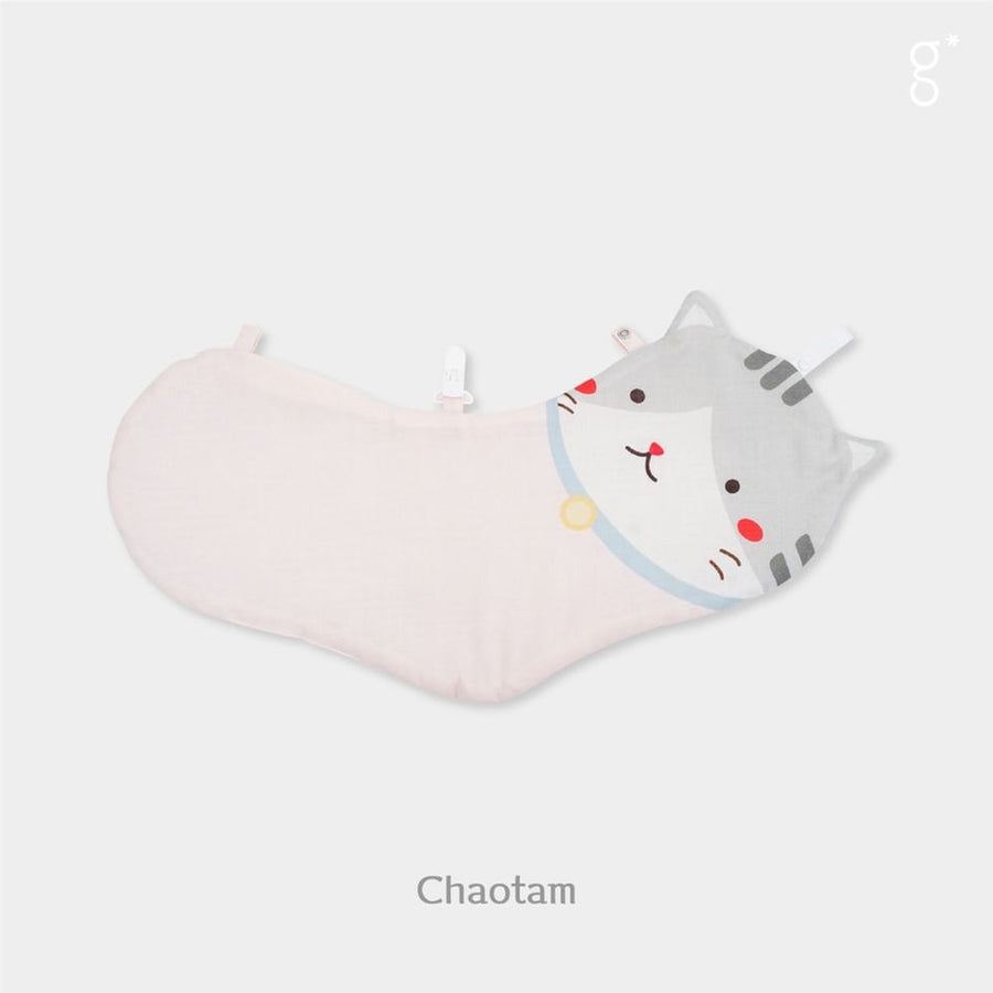 Granny Ben TENCEL Smart Bib in the Chubby Cat design
