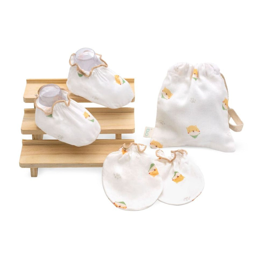 Granny Ben TENCEL muslin baby mittens and socks set in the Happy Shiba print