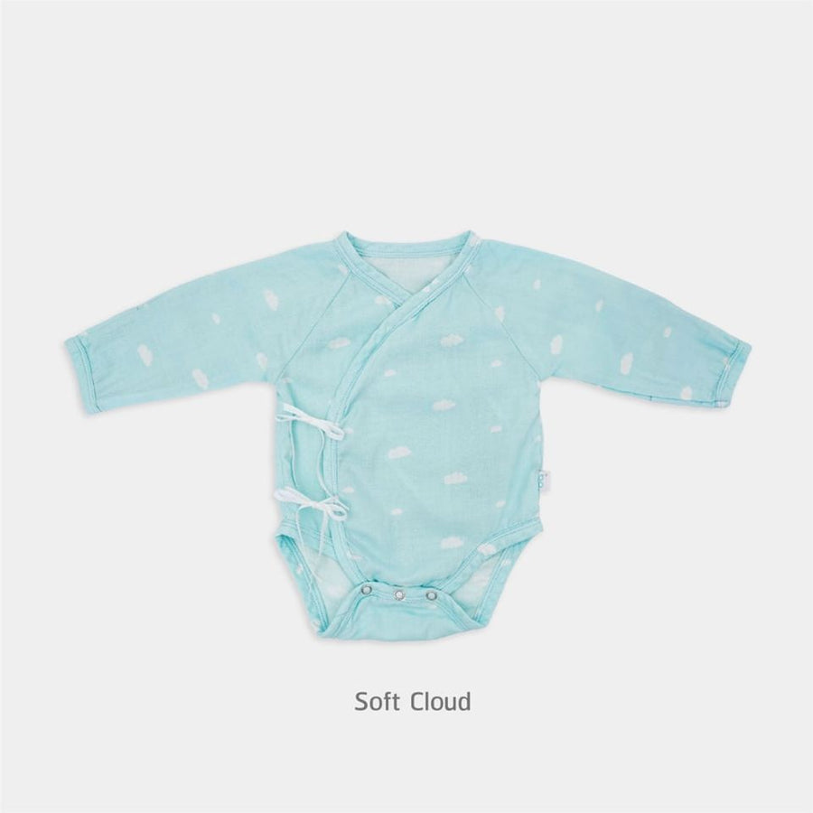 Granny Ben TENCEL muslin baby bodysuit in the Soft Cloud print