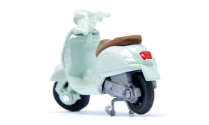Vespa 125 GTS Super Siku die-cast model, close-up detail