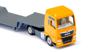 MAN Low Loader with Excavator Siku die-cast model, close-up detail