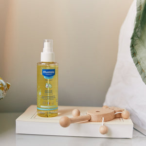 Mustela Baby Oil With Avocado Oil 100ml - lifestyle
