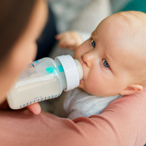 Philips Avent Anti-Colic Bottle with AirFree Vent 260ml - lifestyle