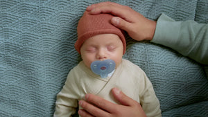 Philips Avent Curved Soothie 0-6M (2pcs) - lifestyle
