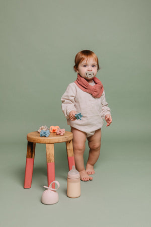 Suavinex Colour Essence Butterfly All Silicone SX Pro Soother 0-6 Months - Rosewater