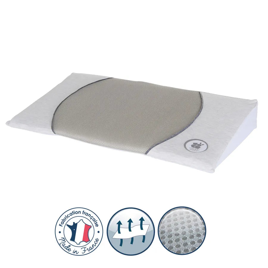 Candide Air+ 15 degree cot wedge, product view