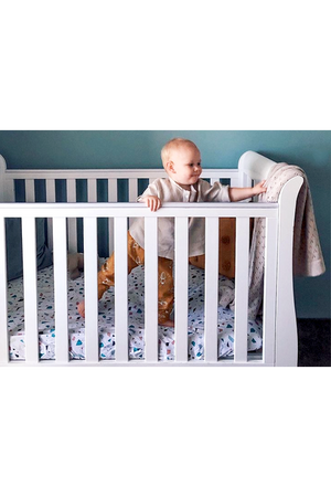 BABYHOOD CLASSIC SLEIGH COT (WHITE) + BABYHOOD MY FIRST INNERSPRING MATTRESS WITH VENTS