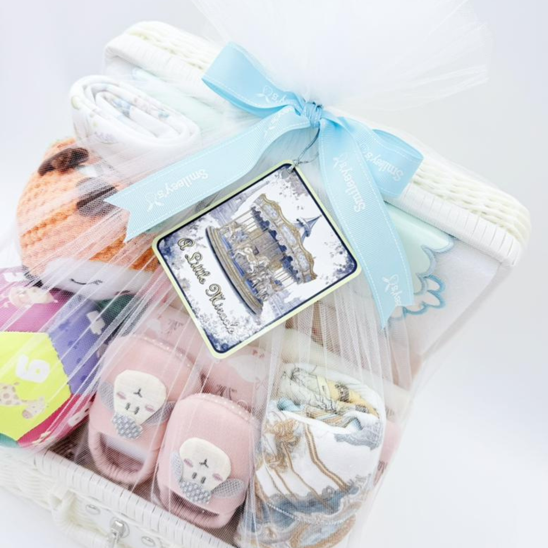 Smileey's Newborn Gift Box - Girl Pink Design