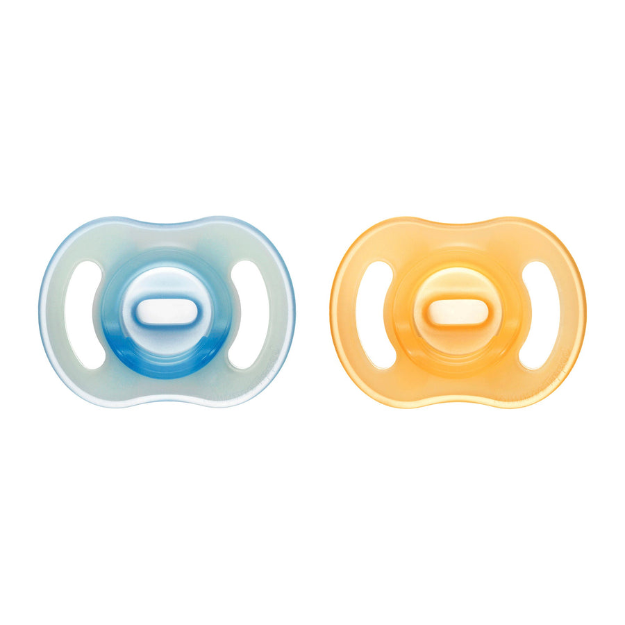 Tommee Tippee Ultra-light StayPut Night Glow Soother, 6-18 months, 2 pack