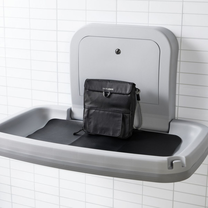 Skip Hop Clean Slate Changing Station Black