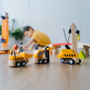 Plan Toys Construction Vehicle - lifestyle