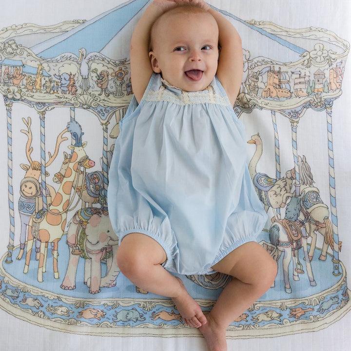 Atelier Choux CARRÉ- Carousel Blue lifestyle image