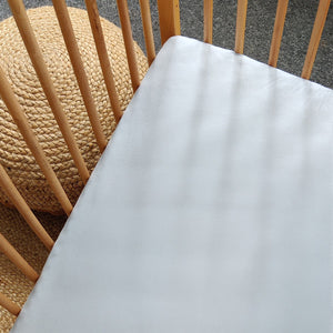 Candide sky blue cotton jersey fitted sheet corner detail