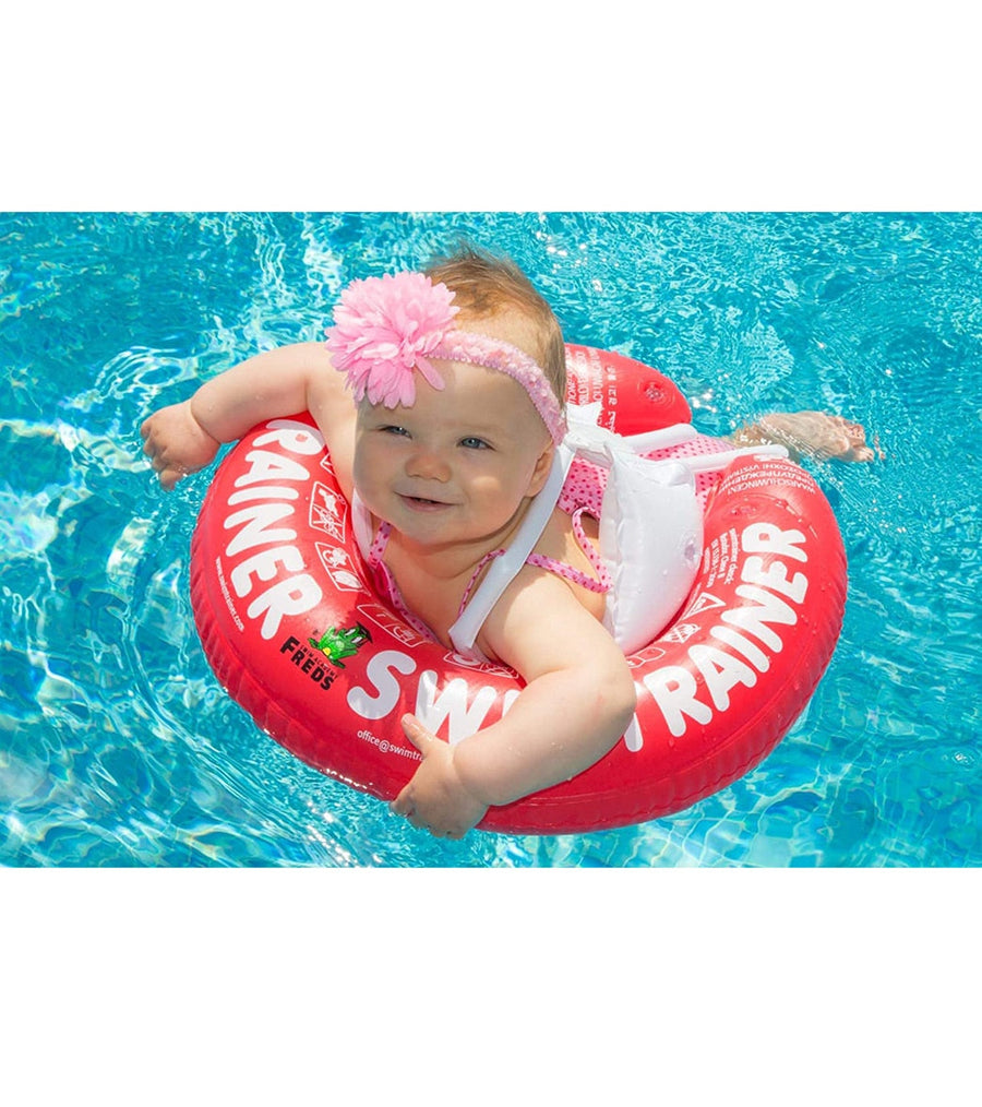Freds Swim Academy SWIMTRAINER Classic Red in use