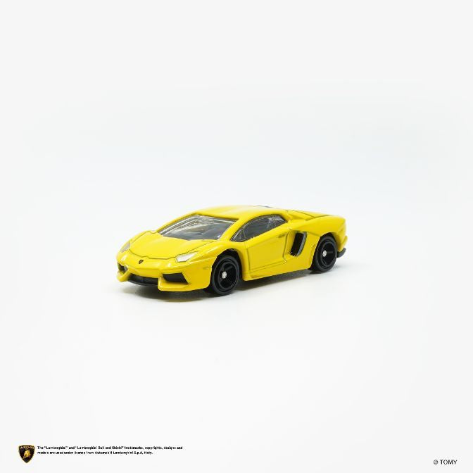 Tomica Asia Original AO-03 Lamborghini Aventador LP 700-4 die-cast model, yellow
