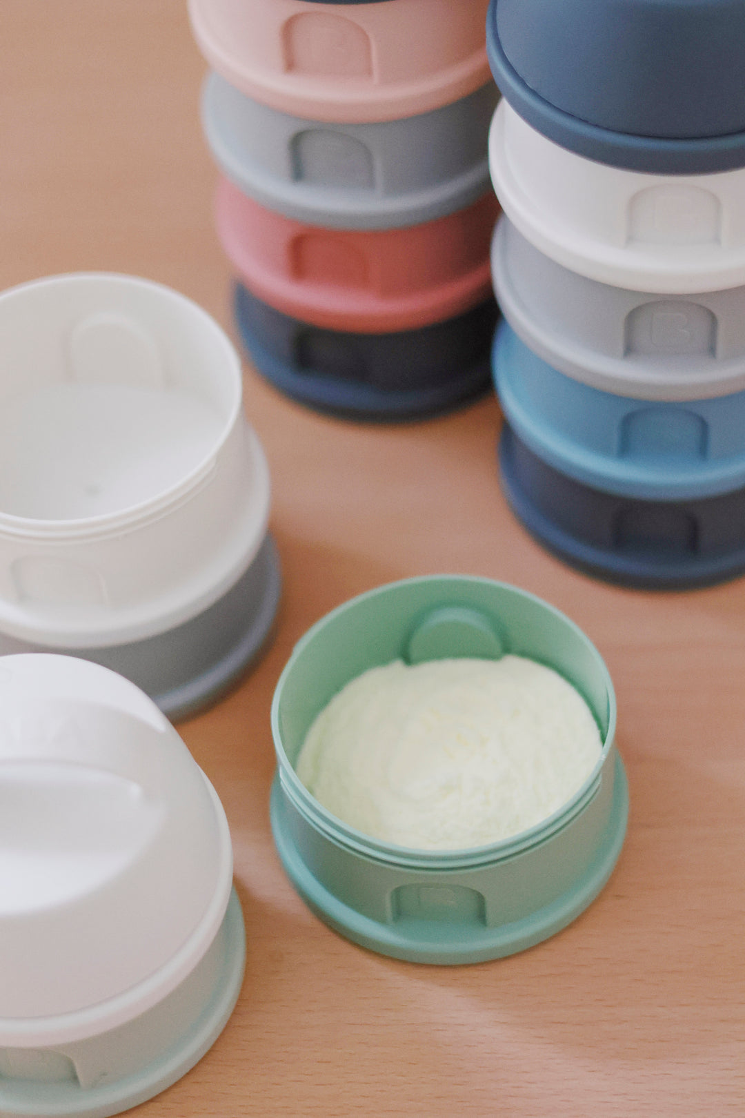 Beaba Formula & Snacks Container