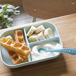 Beaba Silicone Suction Plate Light Pink - lifestyle
