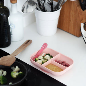 Beaba Silicone Suction Plate Light Pink - lifestyle