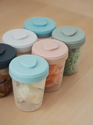 BEABA clip portion pots in use