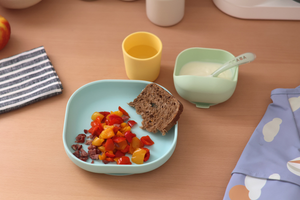 BEABA silicone suction meal set Yellow in use