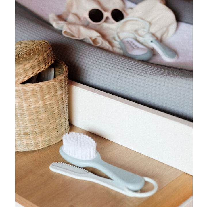 Beaba Personal care set (Thermometer/Baby Nail Clippers/Brush & Comb) - Green Blue