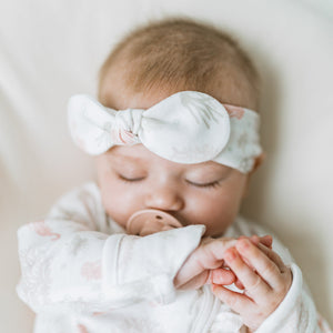 Kays+Kins Bowbliss bamboo cotton baby headband in the Seahorse Cove print
