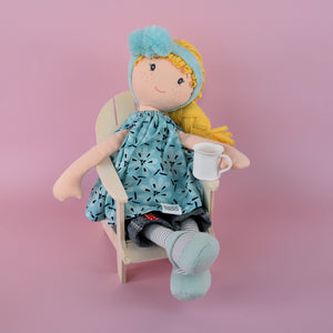 Jolijou Les Canailles rag doll Evy seated