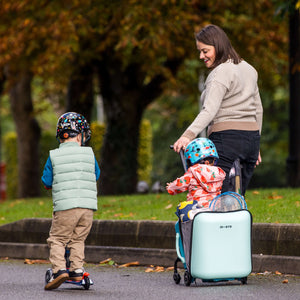 Micro Ride On Luggage Eazy Ocean - lifestyle