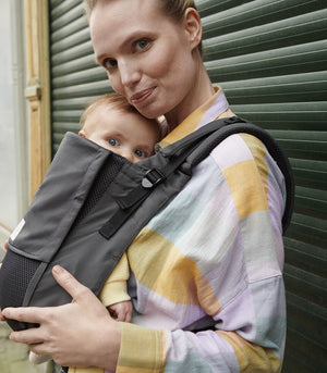 Stokke Limas Mesh Anthracite front carry