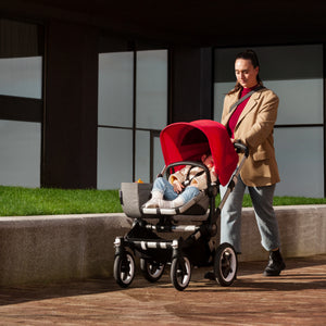 Bugaboo Donkey 3 FOC Bugaboo Tray - lifestyle