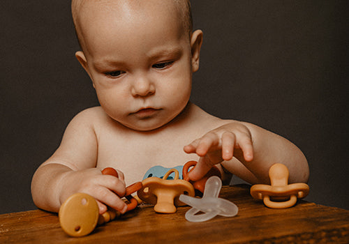 Suavinex Colour Essence All Silicone Soother with SX Pro Physiological Teat 6-18M