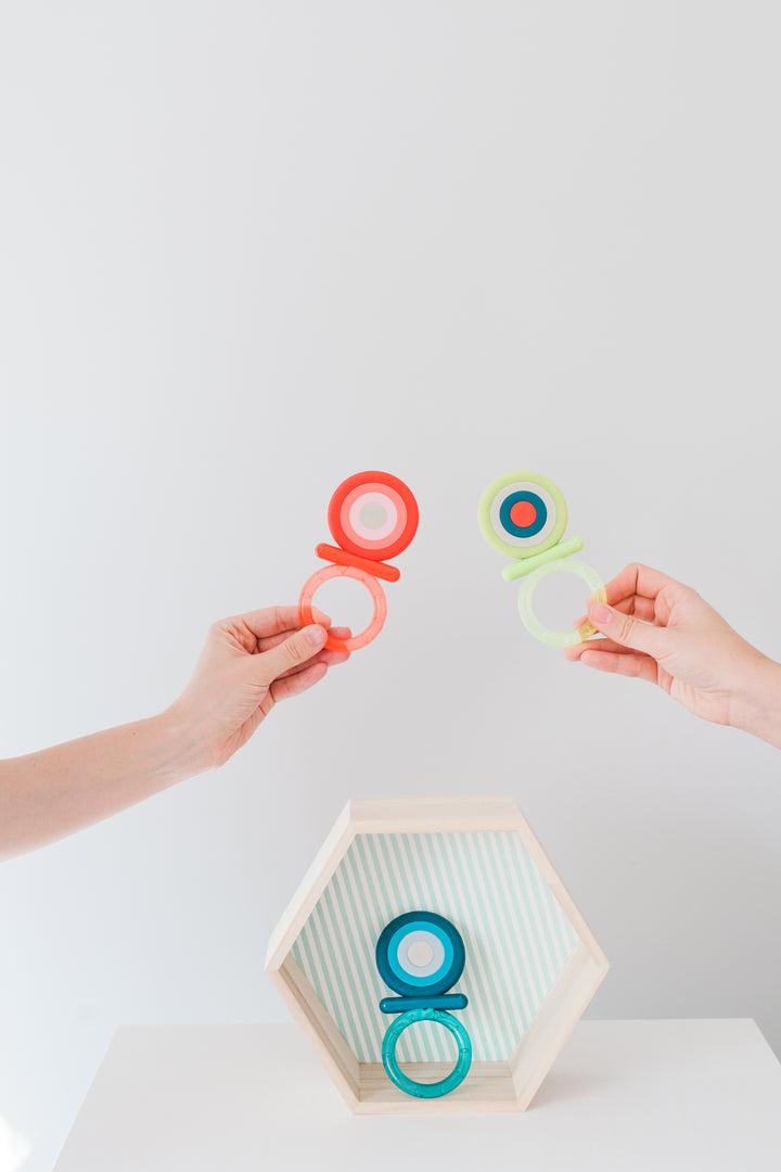 Suavinex Dragonfly Silicone Chilled Teething Ring