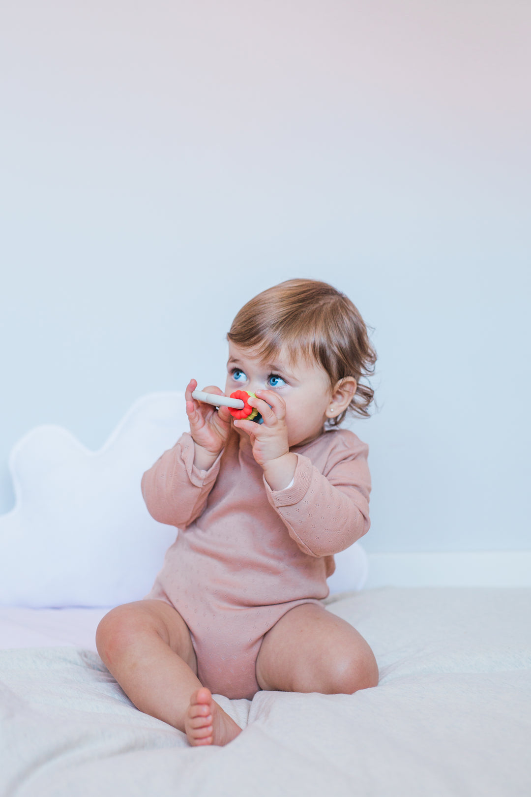 Suavinex Cloud Silicone Educational Teething Ring - Multicolor