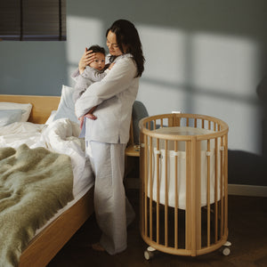 Stokke V3 Sleepi Mini Bed Mesh Liner -White - lifestyle