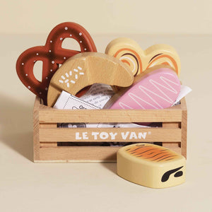 Le Toy Van Bakery & Patisserie Wooden Market Crate TV187