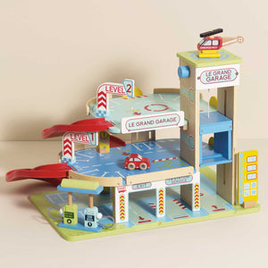 Le Toy Van Le Grand Wooden Garage TV439