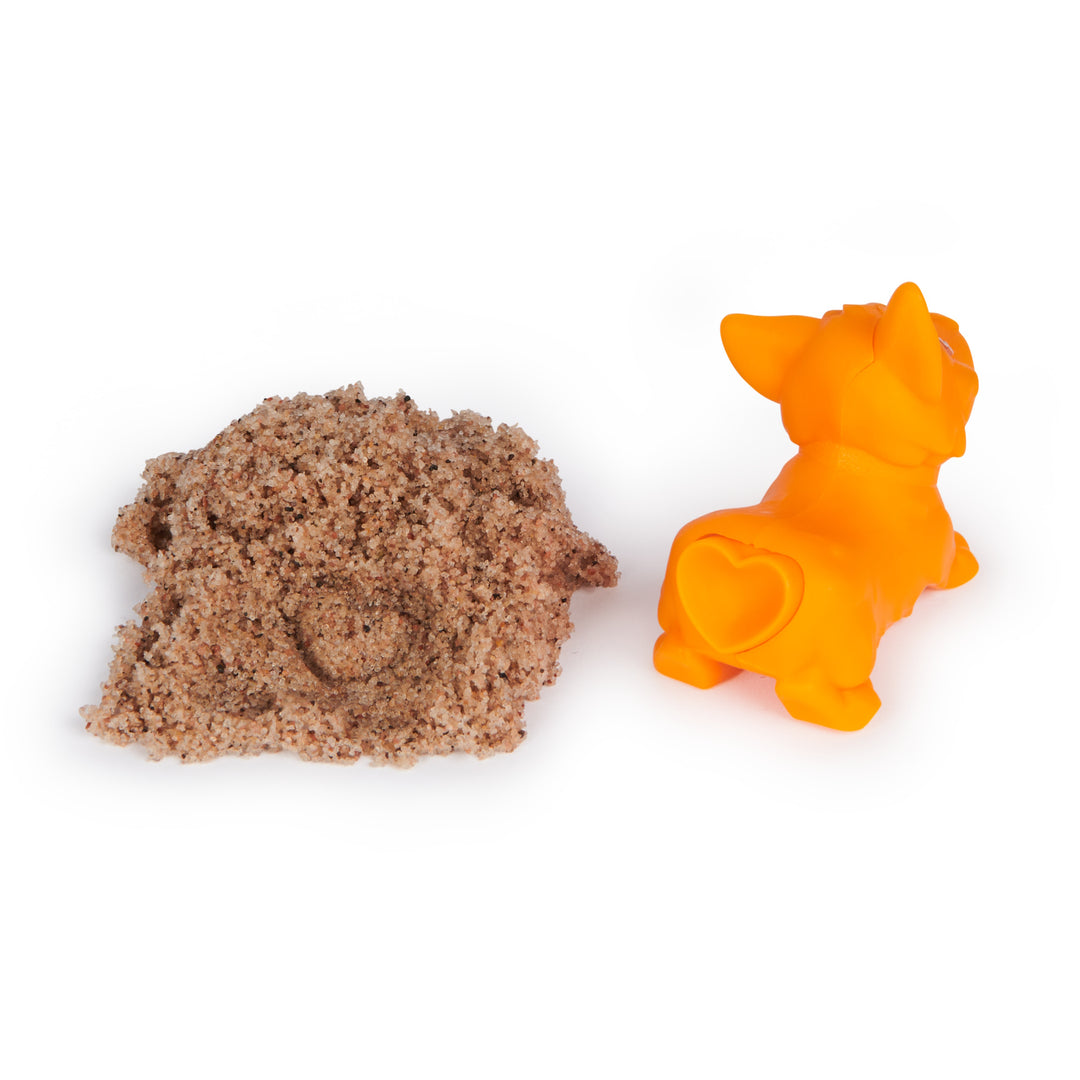 Kinetic Sand Doggie Dig with Surprise Multipurpose Dog Tool 6oz (170g) Assortment