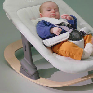Bugaboo Giraffe Rocker Frame Neutral Wood - lifestyle
