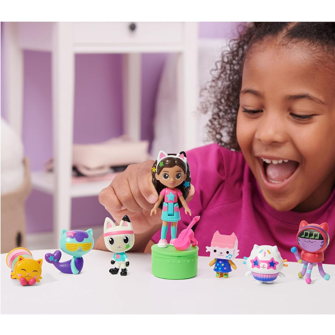Gabby's Dollhouse Deluxe Figure Set Dance Party Theme