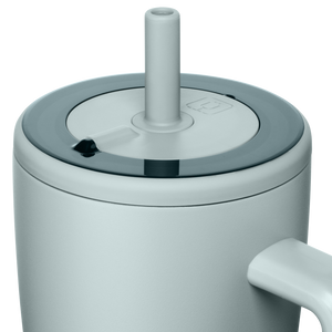 BruMate Era Ü-Turn™ lid close-up in Blue Agave