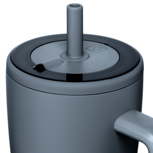 BruMate Era Ü-Turn™ lid close-up in Nightfall Blue
