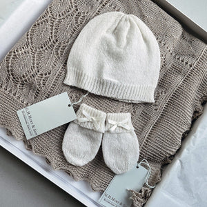 G.H. Hurt & Son Cashmere Baby Hat and Mittens for Newborn