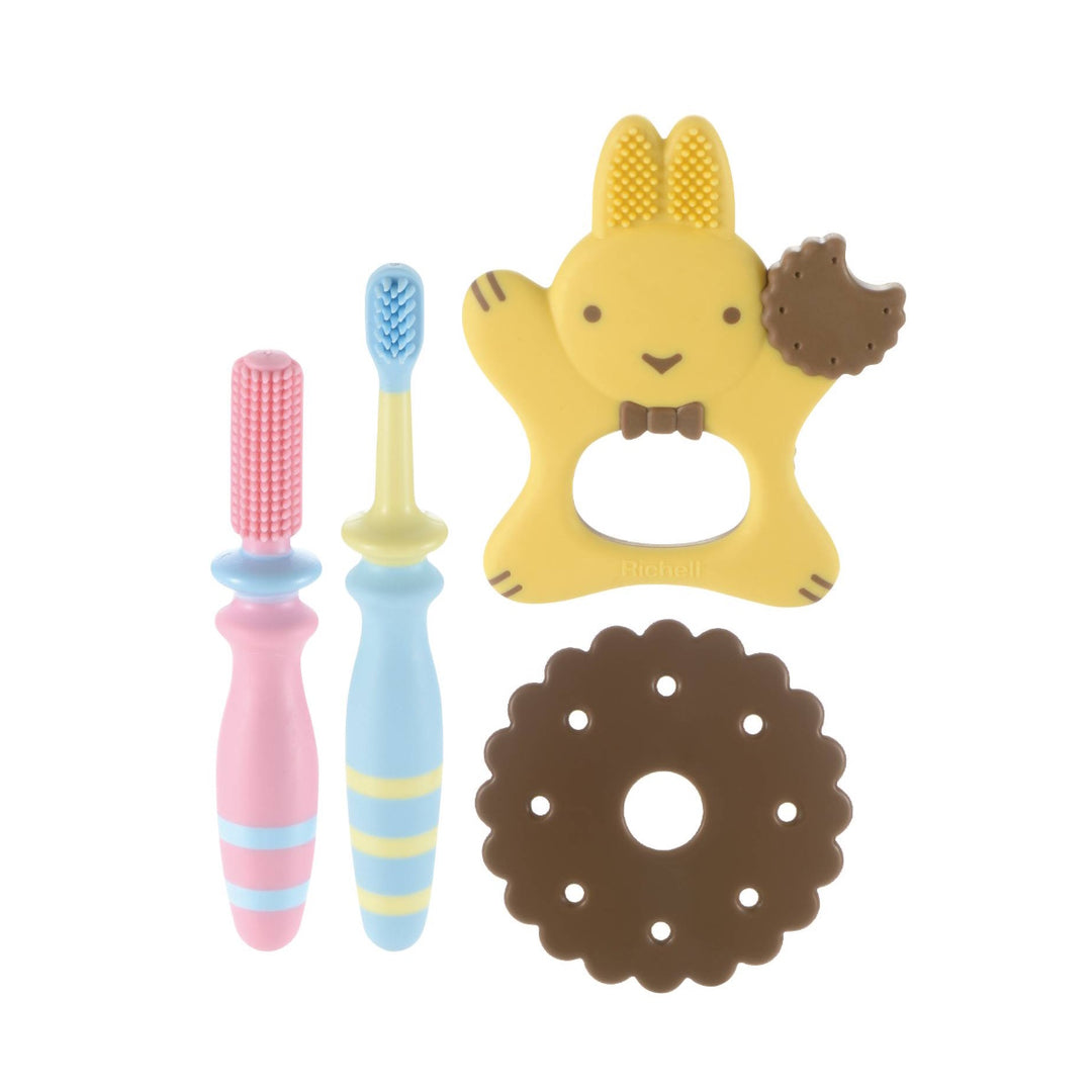 Richell Baby Toothbrush Set From 3 Months