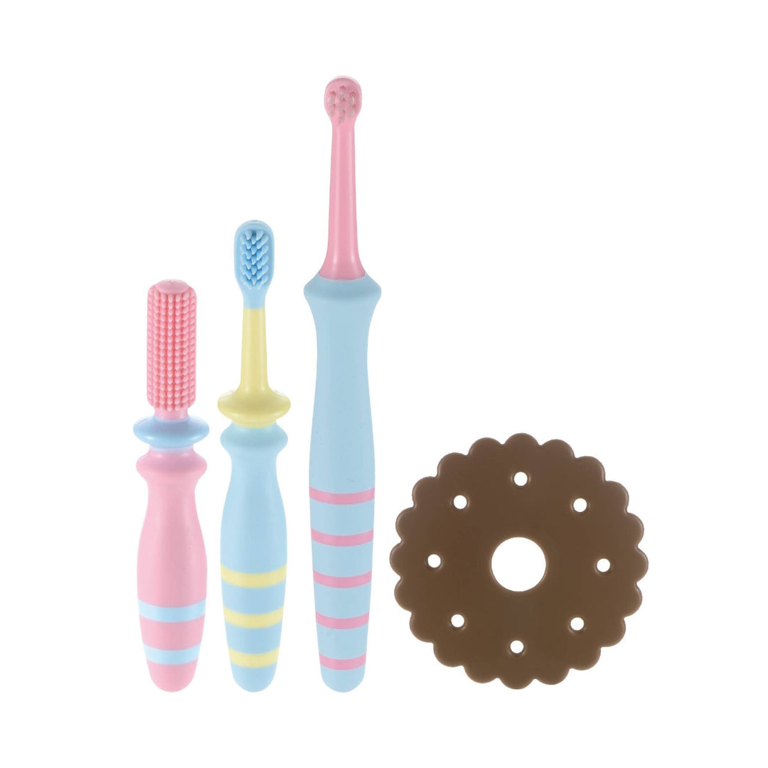 Richell Baby Toothbrush Set From 6 Months