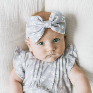 Kays+Kins Bowbliss bamboo cotton baby headband in the Twilight Blooms print
