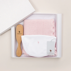 G.H. Hurt & Son Newborn Baby Gift Set (0-3M)