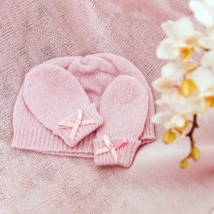 G.H. Hurt & Son Cashmere Baby Hat and Mittens for Newborn