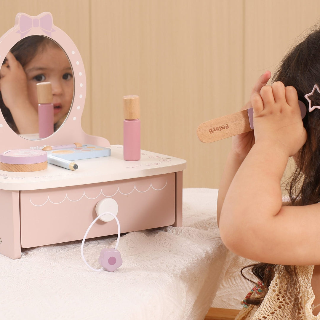 Polarb Dressing Table