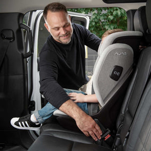 Nuna Aace LX Thunder - lifestyle