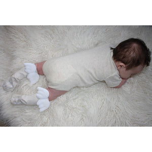 Akarana Baby Winged Socks White